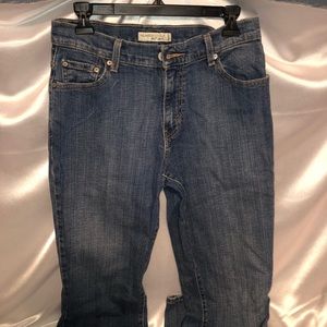 Levi Bootcut jeans in a size 10 long